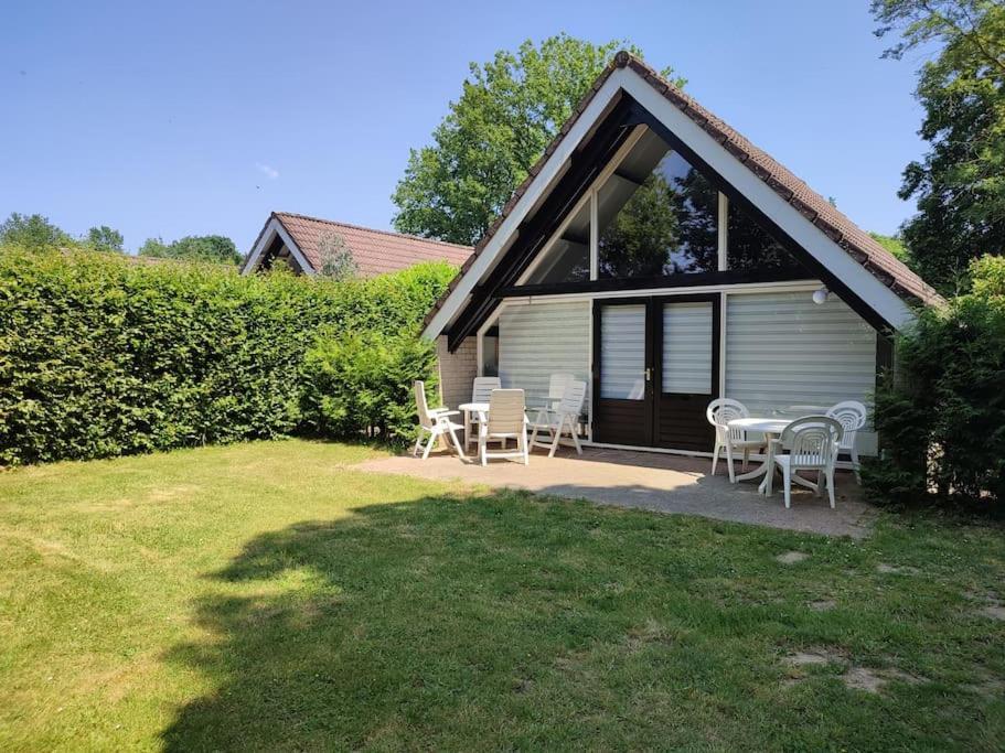 Vrijstaande Recreatiebungalow Met Slaapvide Posterholt 외부 사진